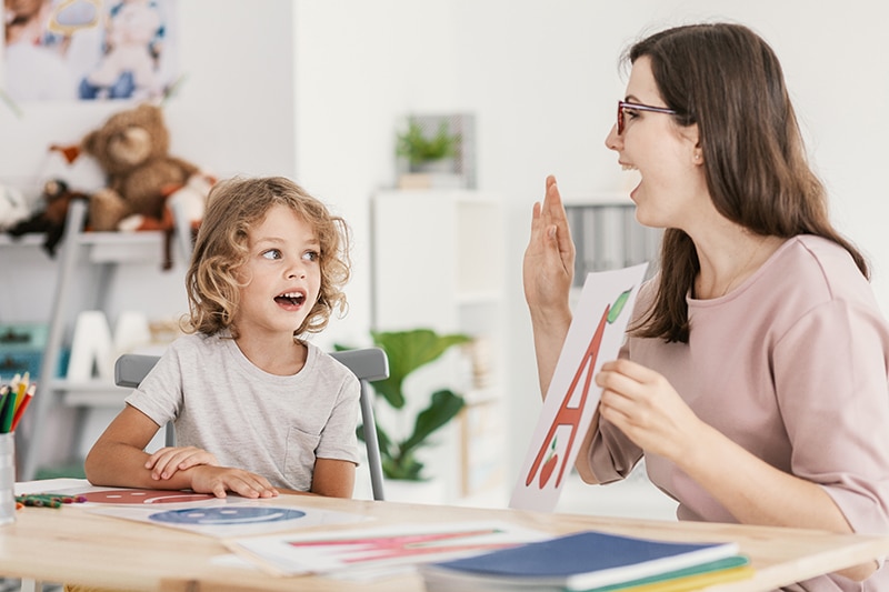 Cómo fomentar el desarrollo del lenguaje en casa: juegos y actividades para niños de 0 a 3 años